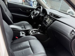2021 Nissan X-Trail III Рестайлинг, белый, 3000000 рублей, вид 5