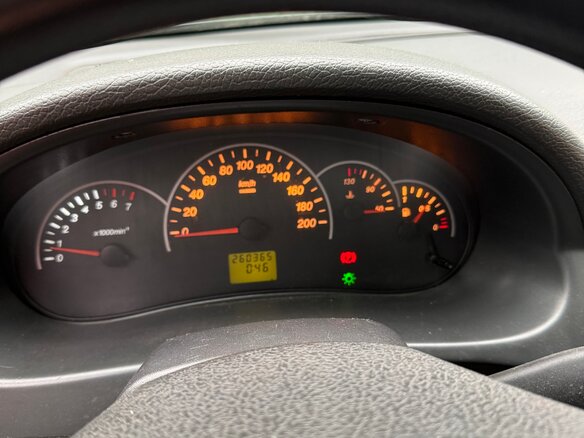 2011 Lada (ВАЗ) Priora I, зелёный, 180000 рублей - вид 5
