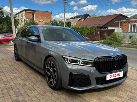2020 BMW 7 серии Long 740Li xDrive VI (G11/G12) Рестайлинг, серый, 6350000 рублей, вид 2