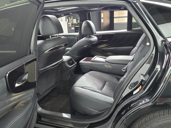 2024 Lexus LS 500 V Рестайлинг, чёрный, 15666666 рублей - вид 15
