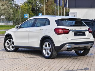 2017 Mercedes-Benz GLA 250 I (X156) Рестайлинг, белый, 2690000 рублей, вид 2