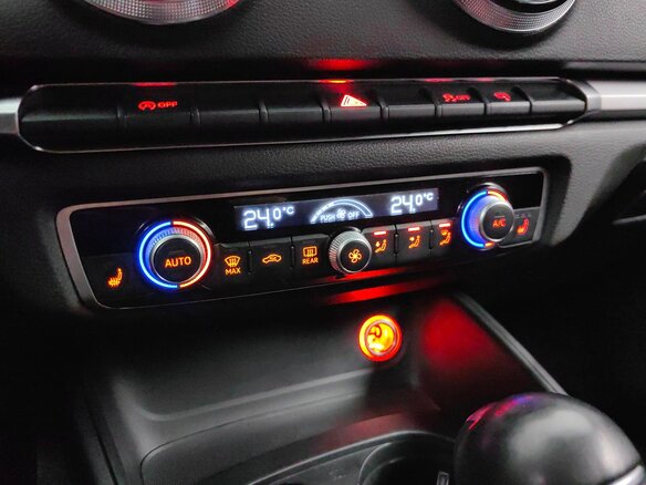 2014 Audi A3 III (8V), белый, 1219000 рублей - вид 14