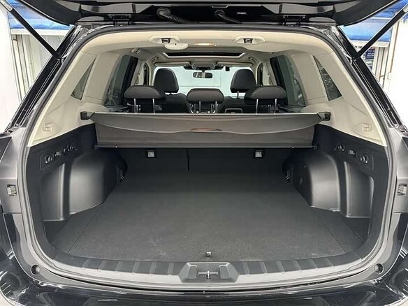 2023 Subaru Forester V Рестайлинг, чёрный, 2450666 рублей - вид 17
