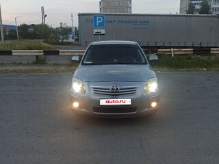 2007 Toyota Avensis II Рестайлинг, белый, 690000 рублей, вид 1