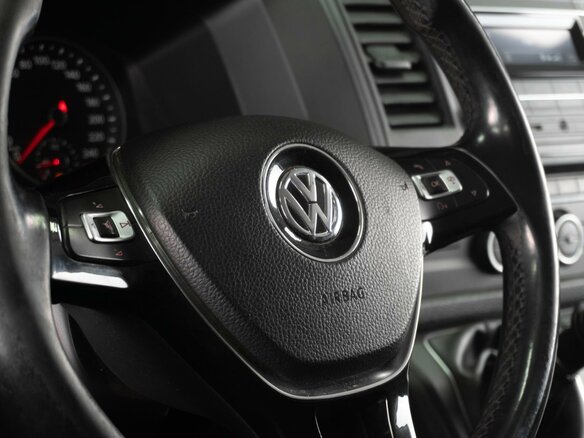 2016 Volkswagen Multivan T6, серый, 3269000 рублей - вид 17