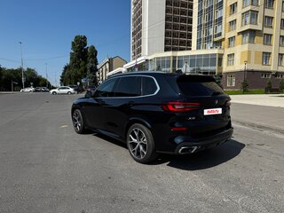 2022 BMW X5 40i IV (G05/G18), чёрный, 7850000 рублей, вид 5