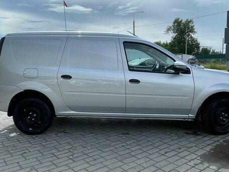 2026 LADA (ВАЗ) Largus, серебристый, 1617000 рублей, вид 2