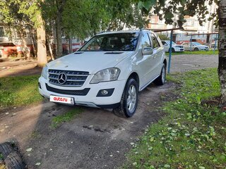 2008 Mercedes-Benz M-Класс 320 II (W164), белый, 1550000 рублей, вид 1