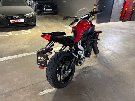 2016 Yamaha MT-07 (FZ-07), красный, 590000 рублей, вид 2