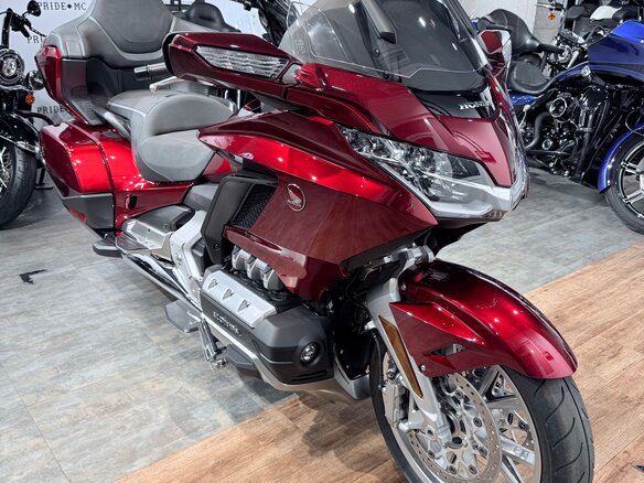 2023 Honda GL 1800 Gold Wing, красный - вид 11