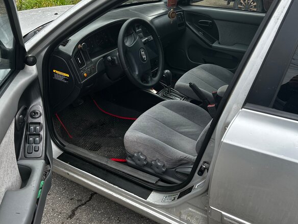 2003 Hyundai Elantra III (XD2) Рестайлинг, серый, 280000 рублей - вид 4