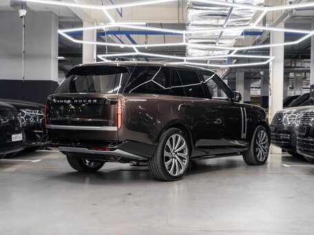 2026 Land Rover Range Rover P530 MHEV V, коричневый, 21490000 рублей, вид 4