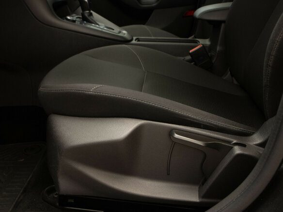 2018 Ford Focus III Рестайлинг, серый, 1250000 рублей - вид 16