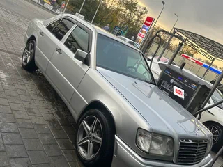 1993 Mercedes-Benz W124 230, серебристый, 680000 рублей, вид 3