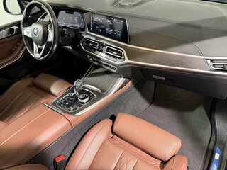 2021 BMW X7 40d I (G07), чёрный, 9279800 рублей, вид 3