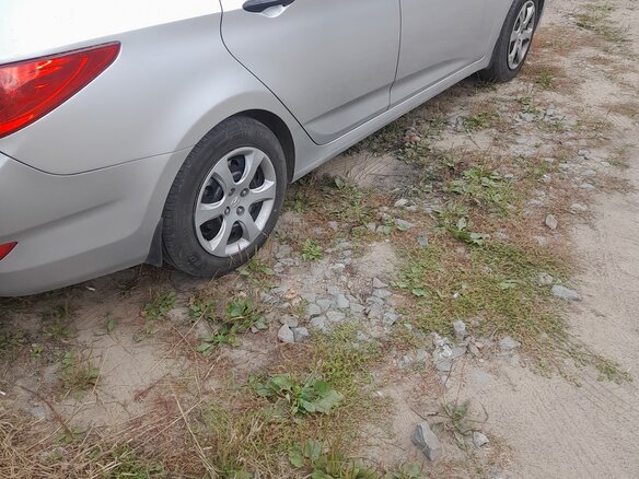 2011 Hyundai Solaris I, серебристый, 550000 рублей - вид 1