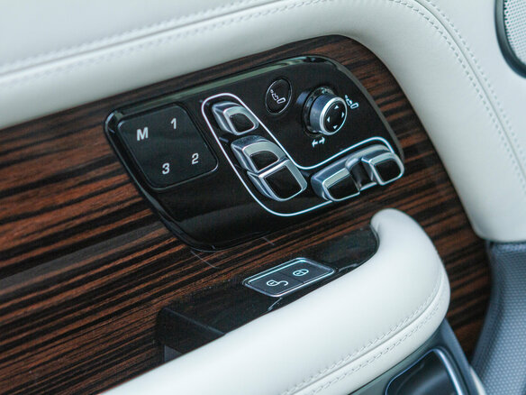 2018 Land Rover Range Rover IV Рестайлинг, чёрный - вид 21