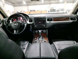 2015 Volkswagen Touareg II Рестайлинг, белый, 2350000 рублей, вид 5