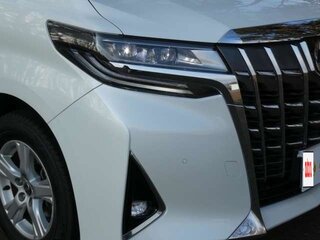 2022 Toyota Alphard III Рестайлинг, белый, 6300000 рублей, вид 4
