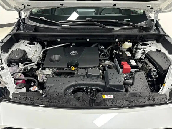 2025 Toyota RAV4 VI (XA60), белый, 4150000 рублей - вид 7