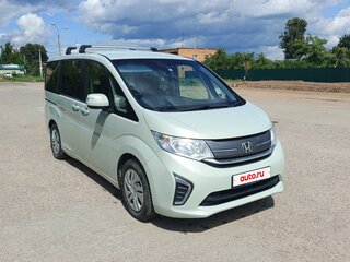 2018 Honda Stepwgn V Рестайлинг, белый, 1730000 рублей, вид 2