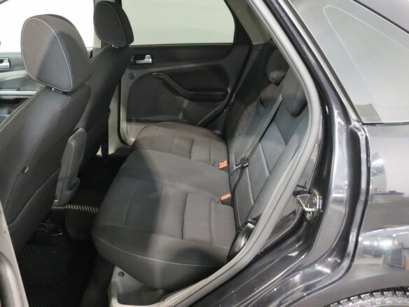 2010 Ford Focus II Рестайлинг, чёрный, 619000 рублей - вид 9