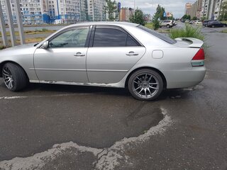 2001 Toyota Mark II IX (X110), серебристый, 1300000 рублей, вид 3