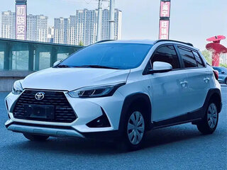 2022 Toyota Yaris L XP150 Рестайлинг, белый, 1050666 рублей, вид 3