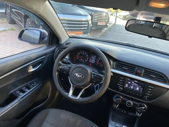 2017 Kia Rio IV, серый, 779000 рублей - вид 16