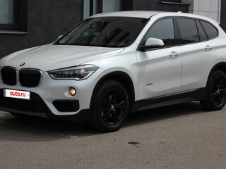 2017 BMW X1 18i sDrive II (F48), белый, 1630000 рублей, вид 3