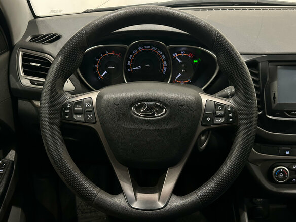 2017 Lada (ВАЗ) Vesta I, серебристый, 619000 рублей - вид 17