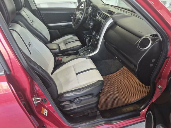 2010 Suzuki Grand Vitara II Рестайлинг, красный - вид 13