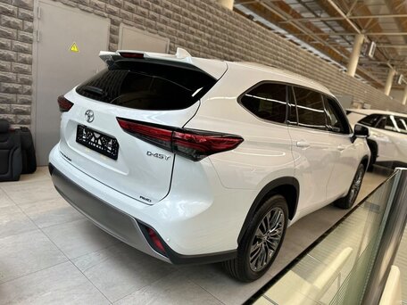 2026 Toyota Highlander IV (XU70), белый, 5199000 рублей, вид 2