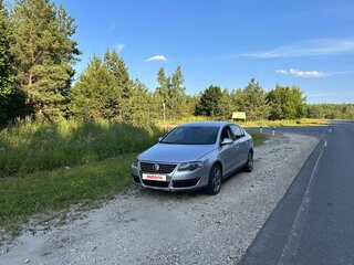 2006 Volkswagen Passat B6, серебристый, 530000 рублей, вид 3
