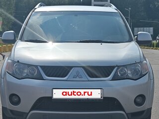2008 Mitsubishi Outlander II, серебристый, 520000 рублей, вид 2