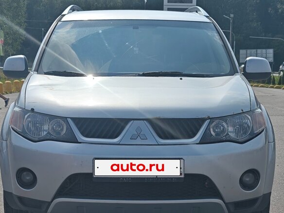 2008 Mitsubishi Outlander II, серебристый - вид 1