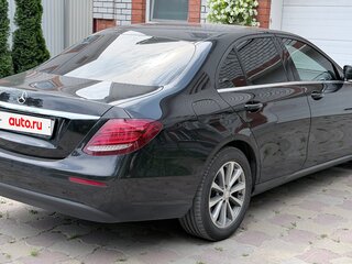 2016 Mercedes-Benz E-Класс 220 d V (W213, S213, C238), чёрный, 3348000 рублей, вид 3