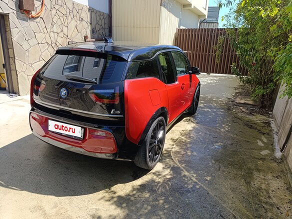 2018 BMW i3 94Ah S I (I01) Рестайлинг, красный, 2500000 рублей - вид 3