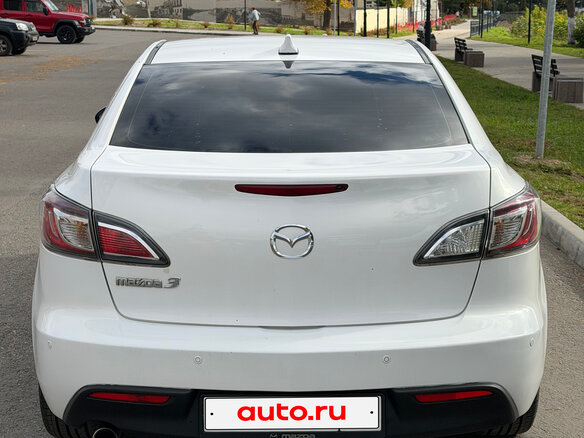 2009 Mazda 3 II (BL), белый, 729000 рублей - вид 3