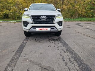 2022 Toyota Fortuner II Рестайлинг, белый, 5000000 рублей, вид 1