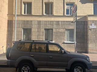 2001 Toyota Land Cruiser Prado 90 Series Рестайлинг, бежевый, 875000 рублей, вид 4