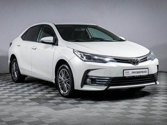 2017 Toyota Corolla XI (E160, E170, E180) Рестайлинг 1, белый, 1725000 рублей - вид 2