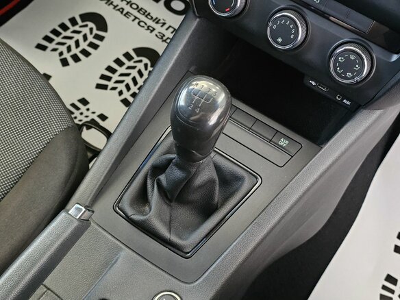 2014 Skoda Octavia III (A7), серебристый - вид 18