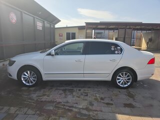 2013 Skoda Superb DSG II Рестайлинг, белый, 1100000 рублей, вид 3