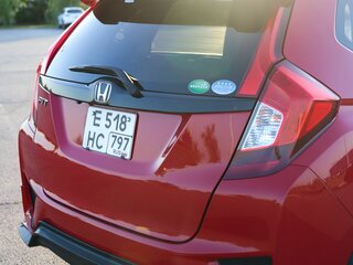 2016 Honda Fit III, красный, 1300000 рублей, вид 2