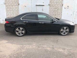 2011 Honda Accord VIII Рестайлинг, чёрный, 1000000 рублей, вид 3