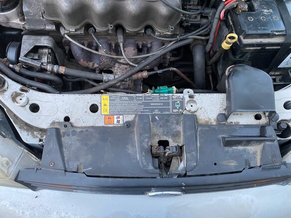 2001 Ford Focus I (North America), серебристый, 170000 рублей - вид 13