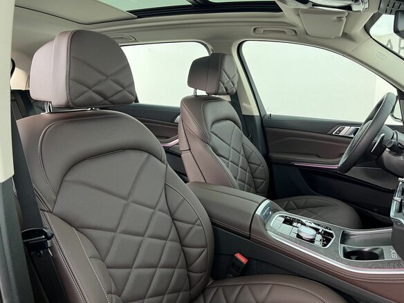 2026 BMW X5 Long 30Li IV (G05/G18) Рестайлинг, чёрный, 10350000 рублей - вид 10