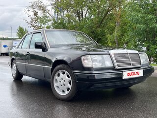1994 Mercedes-Benz E-Класс 280 I (W124), чёрный, 310000 рублей, вид 5