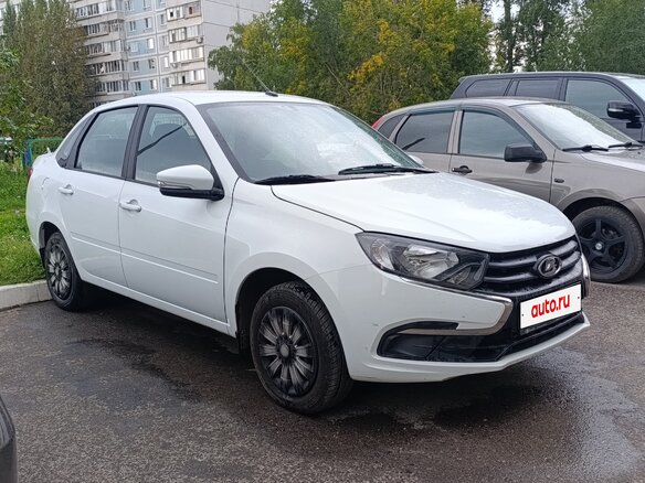 2024 Lada (ВАЗ) Granta I Рестайлинг, белый, 809000 рублей - вид 2